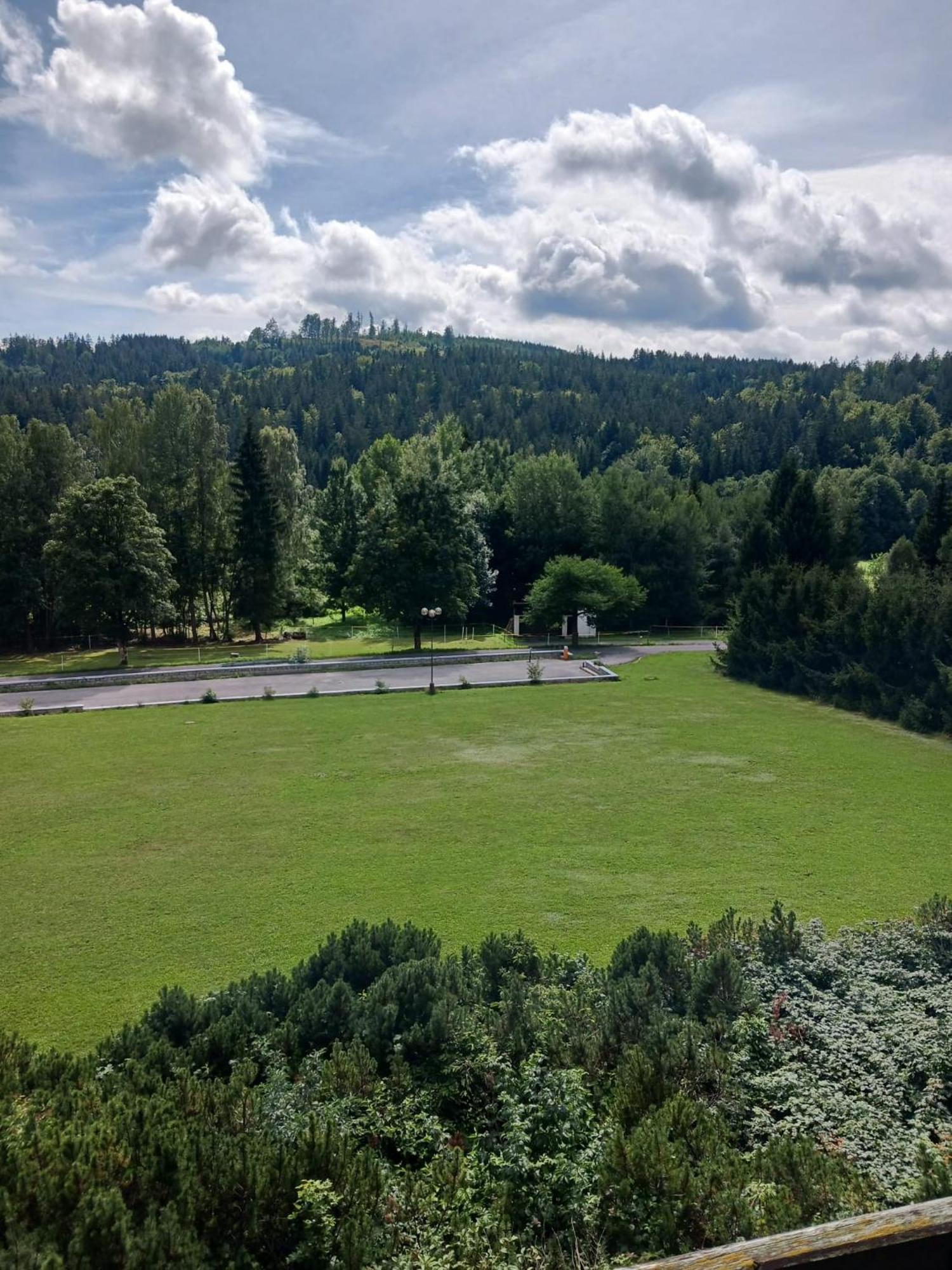 Hotel Albert - Retro Paseky nad Jizerou Exteriör bild